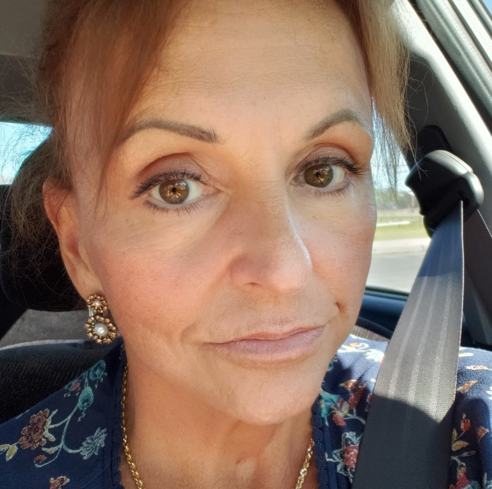 Meet your Posher, Debby